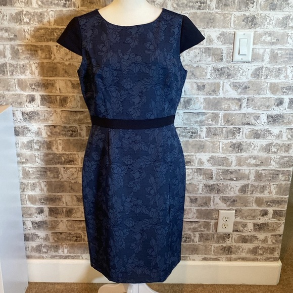 Antonio Melani dress. Size 10. Navy blue trim with medium blue flower pattern. - Picture 3 of 16